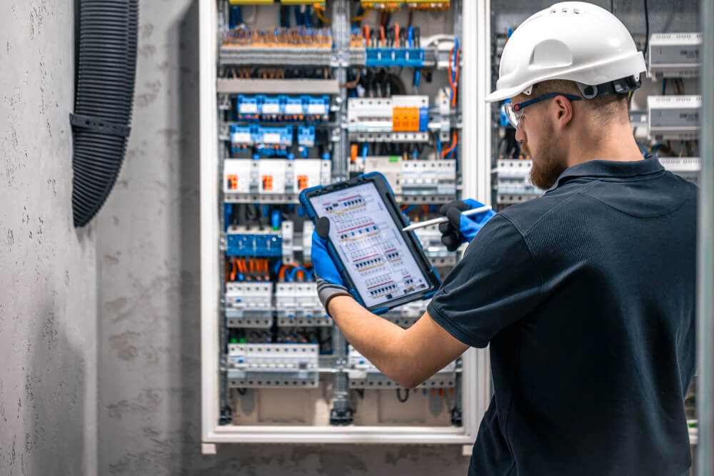 Automatismos eléctricos profesionales en Eleantec
